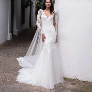 SZ Pronovias Barcelona Sao gown